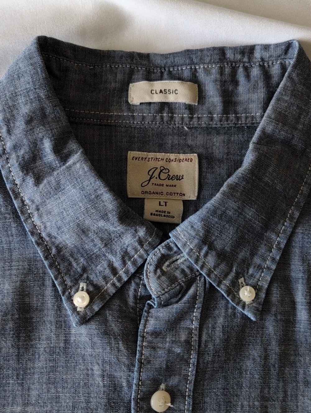 J. Crew Men's Chambray Button-Down Shirt in Denim Blue -Mens Large Tall